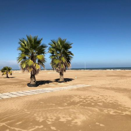 לידו דליי אסטנסי On The Adriatic Beach Tra Venezia Ferrara E Ravenna Sulla Spiaggia Della Riviera Adriatica מראה חיצוני תמונה